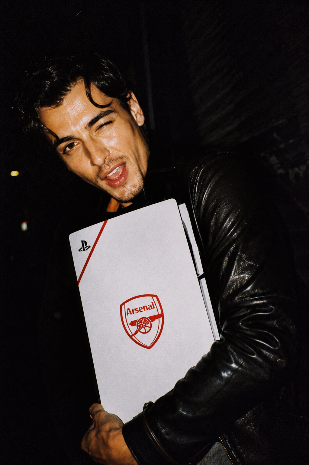 PS5 Personnalisée Arsenal — Kit Pochoirs & Stickers